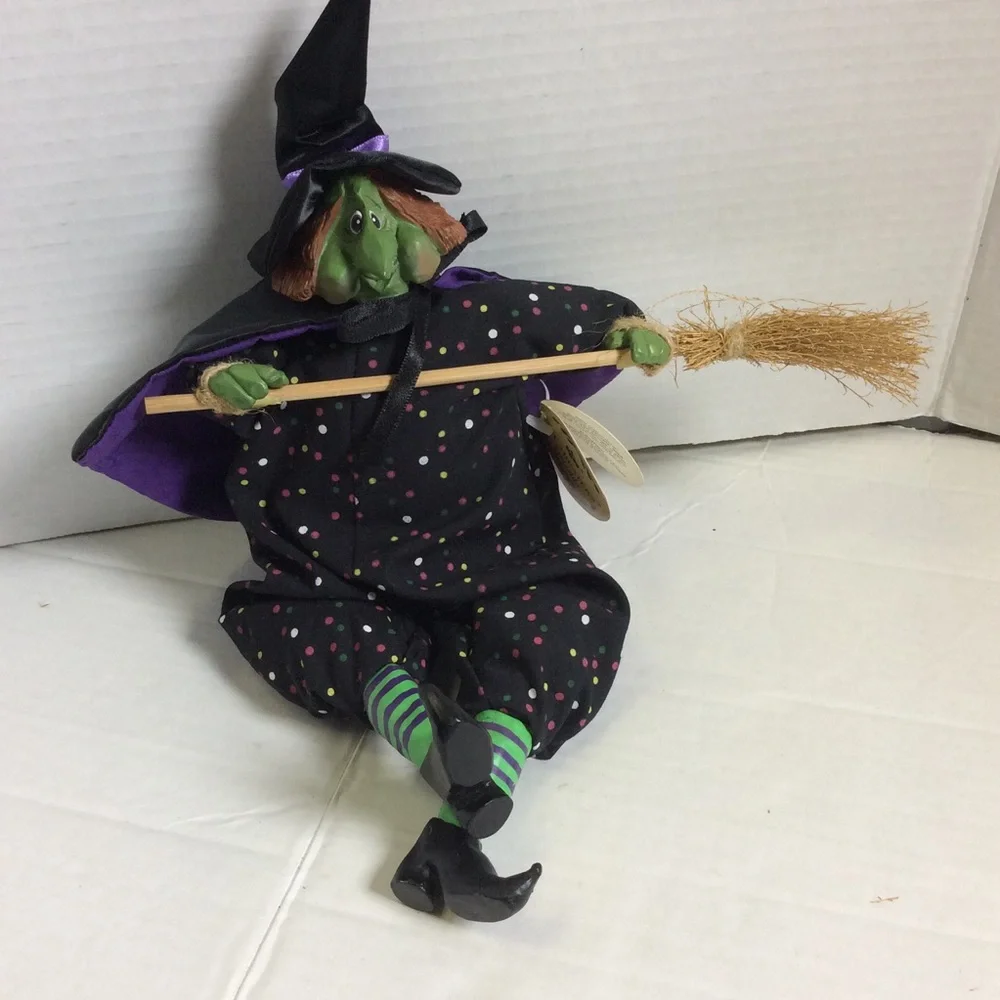 Russ Berrie Halloween figure Grizelda Witch by Kathleen Kelly Critter Factory